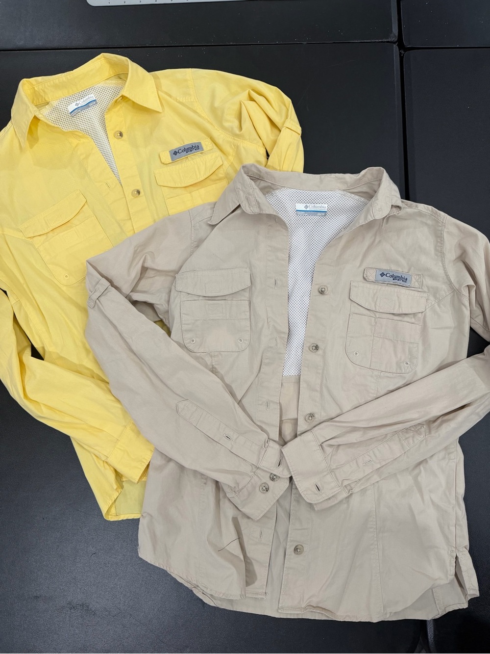 Columbia women’s  Button-Down Outdoor Shirts - Yellow & Tan